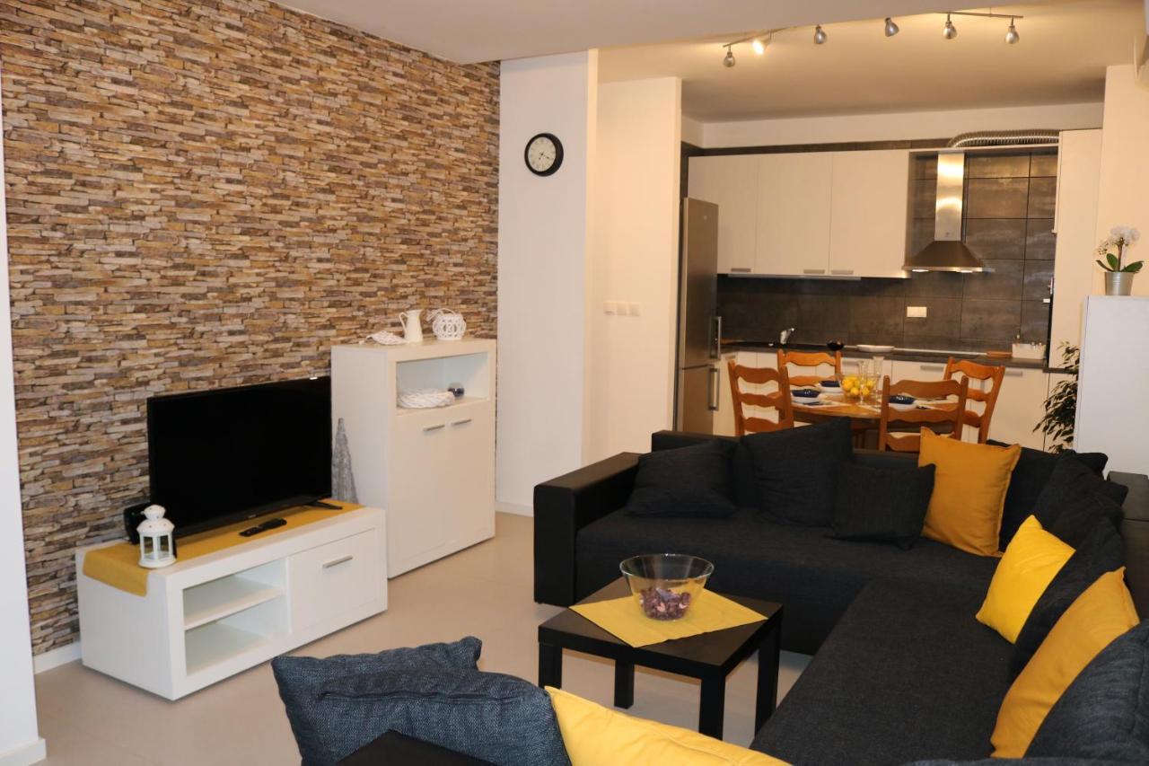 Apartment D&E Punat - Free Parking And Wi-Fi Luaran gambar